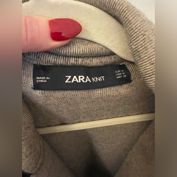 Black Zara knit sweater - Picture 5 of 5